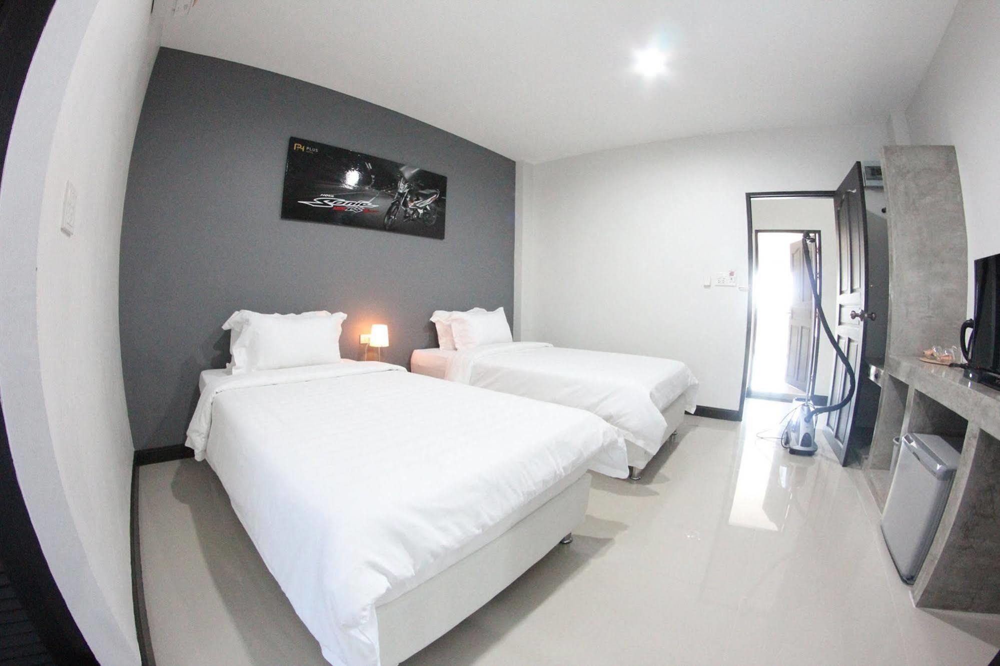 Plus Hotel Loei Exterior photo